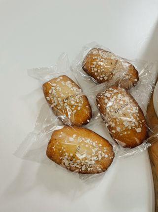 [메종콜리브리] 프랑스 마들렌 메종콜리브리 레몬 마들렌 2팩 — 4.5점을 준 리뷰어가 2022년 3월 올린 사용 사진