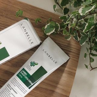 랑벨 랑바이오 블랙 시카 크림 50ml(블랙비 프로폴리스, 시카 4종, 판테놀 10 함유) — 5점을 준 리뷰어가 2022년 4월 올린 사용 사진