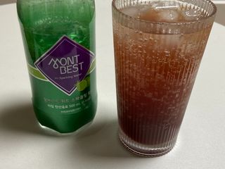몽베스트 Montbest with Sparkling water Plain 20병 — 5점을 준 리뷰어가 2022년 8월 올린 사용 사진