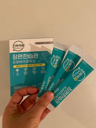 [유산균] 오마이락 장편한습관 프로바이오틱스 30P — 5점을 준 리뷰어가 2022년 12월 올린 사용 사진