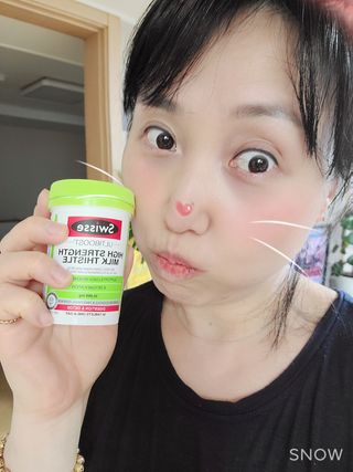 Swisse 스위스 고함량 밀크씨슬 35,000mg 60정 — 5점을 준 리뷰어가 2021년 11월 올린 사용 사진