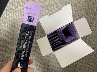 코코몰리 고양이 구강• 헤어볼 데일리 /신장• 요로 데일리 — 5점을 준 리뷰어가 2021년 3월 올린 사용 사진