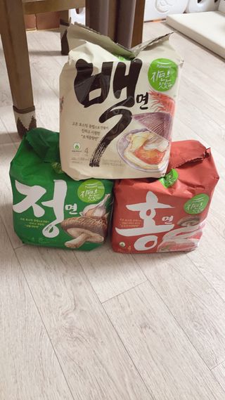 [풀무원] 자연은맛있다 정면, 백면, 홍면  세트 — 5점을 준 리뷰어가 2021년 4월 올린 사용 사진