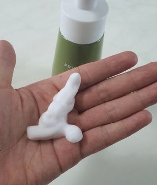 [후르디아] 아보카도 약산성 비건 여성 청결제 — 5점을 준 리뷰어가 2021년 12월 올린 사용 사진