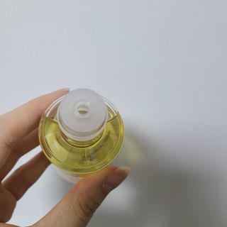 바이오오일 [바이오-오일] 스킨케어 오일 내추럴 60ml — 5점을 준 리뷰어가 2021년 11월 올린 사용 사진