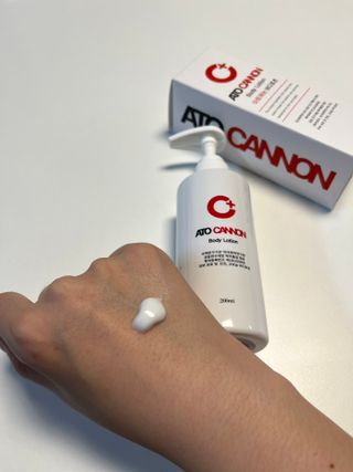 아토캐논(ATO CANNON) 아토캐논 고보습 바디로션 200ml — 5점을 준 리뷰어가 2022년 12월 올린 사용 사진