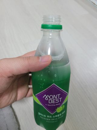 몽베스트 Montbest with Sparkling water Lime20병 — 5점을 준 리뷰어가 2022년 6월 올린 사용 사진