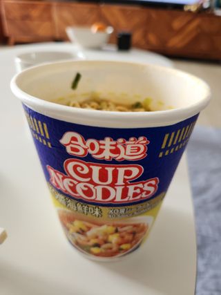 NISSIN 닛신 컵누들  4종 - 씨푸드오리지날, 씨푸드 스파이시, 씨푸드 커리, 씨푸드 XO소스 — 5점을 준 리뷰어가 2023년 1월 올린 사용 사진