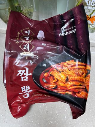 프레시지 사용X *구매평/중식대가여경래 짬뽕 2인분 (냉동) — 5점을 준 리뷰어가 2025년 9월 올린 사용 사진