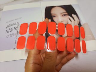 데싱디바 글레이즈 젤네일 크레이지 레드 가을 컬렉션_4종 중 택 1 — 5점을 준 리뷰어가 2021년 9월 올린 사용 사진