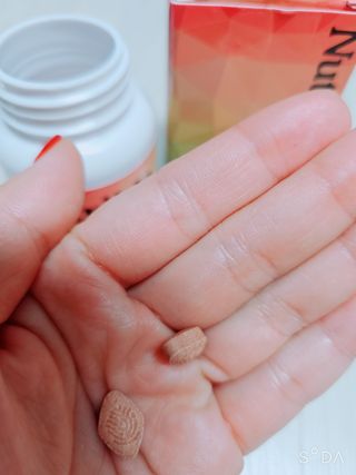뉴트리미 마이슬림 녹차 카테킨 다이어트 보조제 60정 1달분 — 5점을 준 리뷰어가 2023년 5월 올린 사용 사진