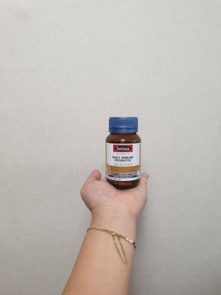 Swisse 스위스 데일리 이뮨 프로바이오틱스 10억, 30정 — 4.5점을 준 리뷰어가 2021년 3월 올린 사용 사진