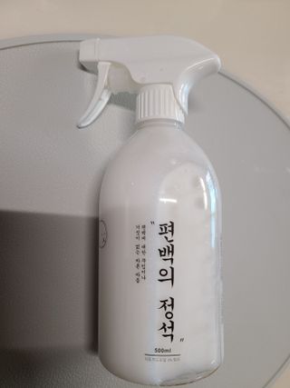 편백의정석 편백의 정석, 피톤치드스프레이 살균 천연 탈취제 집먼지 진드기 이불 침대 매트리스 새집중후군 천연 살균제 — 3.5점을 준 리뷰어가 2021년 4월 올린 사용 사진