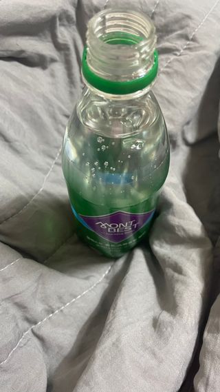 몽베스트 Montbest with Sparkling water Plain 20병 — 5점을 준 리뷰어가 2022년 8월 올린 사용 사진