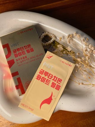 피엔티 [PNT 글루타치온 화이트 필름] 화이트 이너뷰티를 위한 관리템(1개월분) — 5점을 준 리뷰어가 2023년 4월 올린 사용 사진