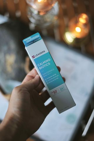 리더스코스메틱 리더스 카밍 바이오틱스 선 에센스 SPF 50+ PA++++ — 5점을 준 리뷰어가 2022년 8월 올린 사용 사진