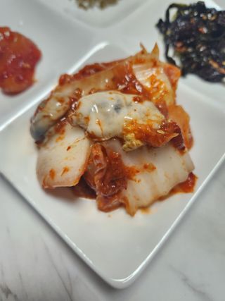 셰프애찬 별미김치 굴겉절이 1kg — 5점을 준 리뷰어가 2022년 12월 올린 사용 사진