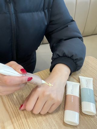 [후르디아] 끈적임 없는 착한성분 비건  핸드크림 3종 — 5점을 준 리뷰어가 2023년 2월 올린 사용 사진