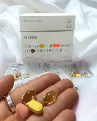[닥터잇츠] 개인맞춤형 건강기능식품_2종 중 택 1 — 5점을 준 리뷰어가 2024년 1월 올린 사용 사진
