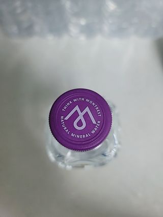 몽베스트 [MONTBEST]위드어스 500mL 20병 — 5점을 준 리뷰어가 2022년 6월 올린 사용 사진