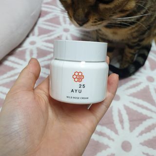 AYU25[아유트웬티파이브]다마스크로즈워터 베이스 천연 수분 촉촉 크림 — 4점을 준 리뷰어가 2021년 4월 올린 사용 사진