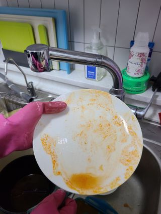 위케어 천연 주방세세, 에어프라이어세제, 다목적세정제, 발포텀블러세정제 — 5점을 준 리뷰어가 2021년 2월 올린 사용 사진
