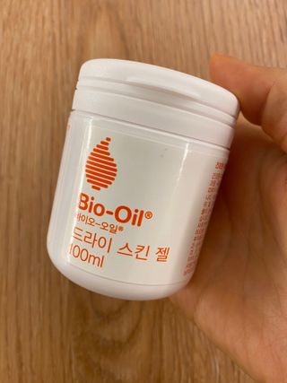 바이오오일 [바이오-오일] 드라이 스킨 젤 100ml — 5점을 준 리뷰어가 2022년 2월 올린 사용 사진