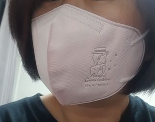 [숨그림]  덴탈마스크 짱구 우리아이 그리고 내가 쓰는 믿을수있는 케릭터 마스크  16종 — 5점을 준 리뷰어가 2021년 10월 올린 사용 사진