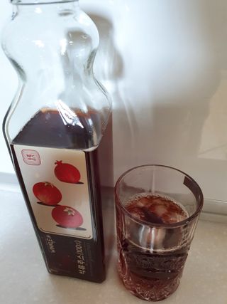 [바이윙클] 페르시아 유기농 석류 착즙주스 750ml 2병 + 선물박스 세트 — 5점을 준 리뷰어가 2022년 2월 올린 사용 사진