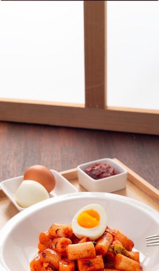 나우  [요리궁리] B타입 ( 매콤, 치즈, 매콤까르보 ) 꽃떡볶이 6개입 세트 — 5점을 준 리뷰어가 2025년 3월 올린 사용 사진