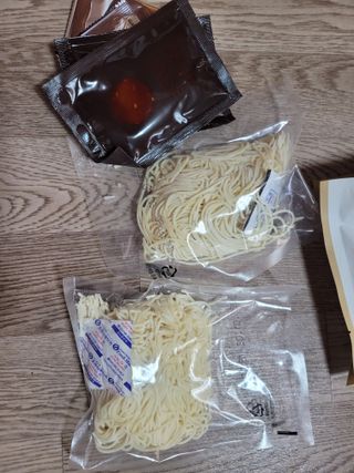[한면원] 비빔국수 2인분 — 5점을 준 리뷰어가 2023년 3월 올린 사용 사진