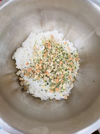해풀잎 누구나 김밥*1ea [(혼합야채 35g *1ea,  김밥김 (5g, 5ea),  양념간장 (6g, 5ea), 참기름(5g, 2ea)] — 5점을 준 리뷰어가 2022년 7월 올린 사용 사진