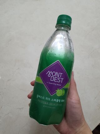 몽베스트 Montbest with Sparkling water Lime20병 — 5점을 준 리뷰어가 2021년 10월 올린 사용 사진