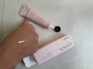 러브모아 향수 고체향수 승무원 고체향수 바르는 향수 니치향수 도손 우드세이지 앤 씨솔트 — 5점을 준 리뷰어가 2022년 10월 올린 사용 사진