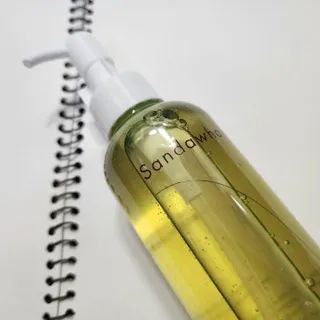 스킨큐어 산다화 순한 클렌징 동백 오일 200ml — 4점을 준 리뷰어가 2023년 4월 올린 사용 사진