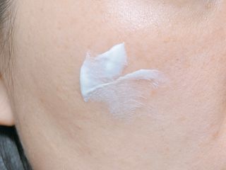바노바기 코스메틱 바노바기 밀크씨슬 리페어 시카 선스크린 플러스 50ml — 5점을 준 리뷰어가 2023년 2월 올린 사용 사진
