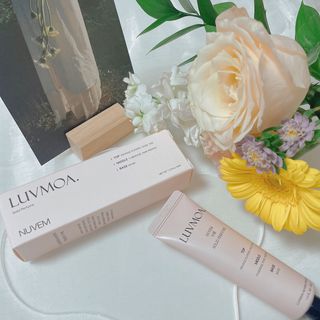 러브모아 향수 고체향수 승무원 고체향수 바르는 향수 니치향수 도손 우드세이지 앤 씨솔트 — 5점을 준 리뷰어가 2022년 11월 올린 사용 사진