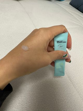 오투에니원 화이트 스완 갈락토미세스 비타민 C 워터 슬리핑 마스크 — 5점을 준 리뷰어가 2022년 12월 올린 사용 사진