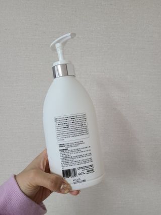 예민한 피부를 위한 코코몰리 All in one 자연유래 샴푸 — 5점을 준 리뷰어가 2021년 3월 올린 사용 사진
