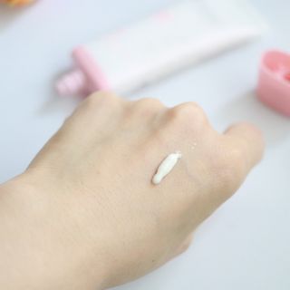 [후르디아] 모공블러 비건 선 프라이머 — 5점을 준 리뷰어가 2022년 5월 올린 사용 사진