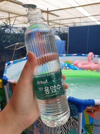 닥터유 제주용암수 닥터유 용암수 — 5점을 준 리뷰어가 2021년 8월 올린 사용 사진