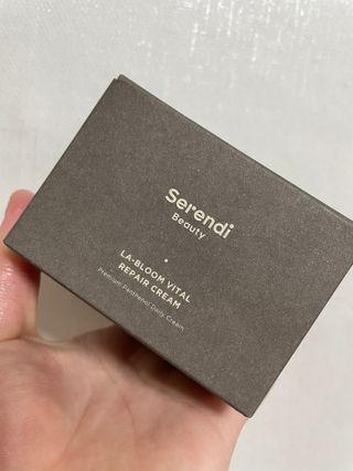세렌디뷰티 라블룸 바이탈 리페어 크림 — 5점을 준 리뷰어가 2021년 3월 올린 사용 사진