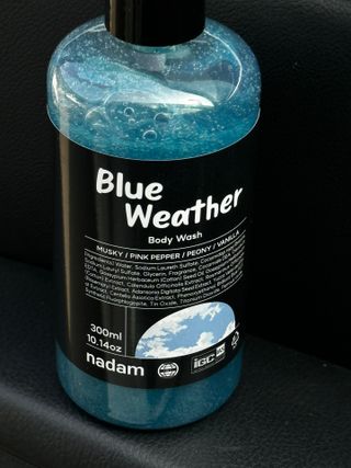 (주)나담코스 [나담코스] 기분좋은 향기 , 퍼퓸 바디워시 — 5점을 준 리뷰어가 2023년 3월 올린 사용 사진