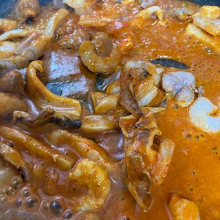 화끈한녀석들 새오똥400g 새우,오징어,똥집 볶음요리 소스,밀떡, 참기름 포함 — 4.5점을 준 리뷰어가 2022년 12월 올린 사용 사진