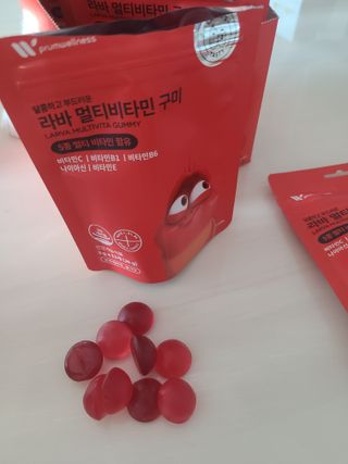 [푸름웰니스] 라바 멀티비타민 구미 36g — 5점을 준 리뷰어가 2022년 5월 올린 사용 사진