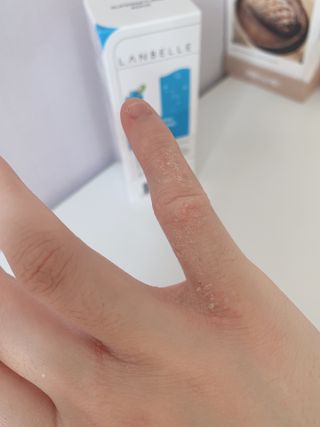 랑벨 수퍼내츄럴 아쿠아 수딩 크림 100ml — 5점을 준 리뷰어가 2022년 6월 올린 사용 사진