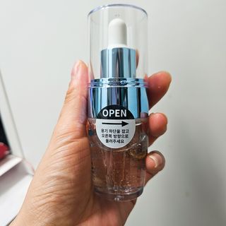 나우 [리브엠] 화해 1등 수분앰플 , 엑소코어 워터풀 텐션 앰플 — 5점을 준 리뷰어가 2025년 5월 올린 사용 사진