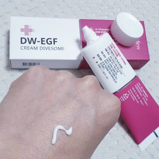 이지듀 DW-EGF 크림 다이브좀_콜라겐이 쏙쏙, 탄력피부로 다이빙 — 5점을 준 리뷰어가 2021년 2월 올린 사용 사진