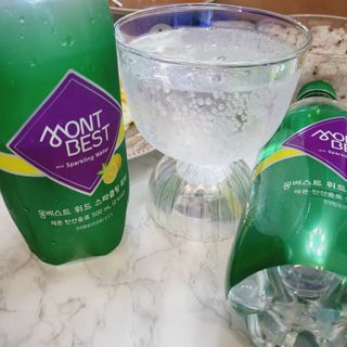 몽베스트 Montbest with Sparkling water Lemon OR Lime 20병(랜덤) — 5점을 준 리뷰어가 2022년 7월 올린 사용 사진