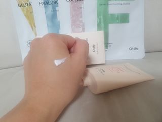 [오띠] SET_더마 컨트롤 선 크림( SPF50+ PA++++) & 100 마스크팩 x  4매 (수분/탄력/광채/장벽) — 5점을 준 리뷰어가 2022년 7월 올린 사용 사진